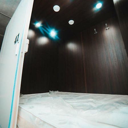Capsule Hotel Technocave Бишкек Экстерьер фото