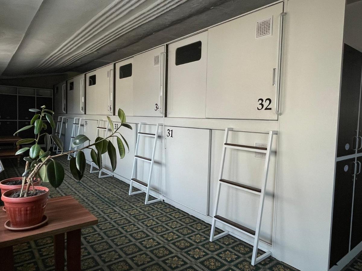 Capsule Hotel Technocave Бишкек Экстерьер фото