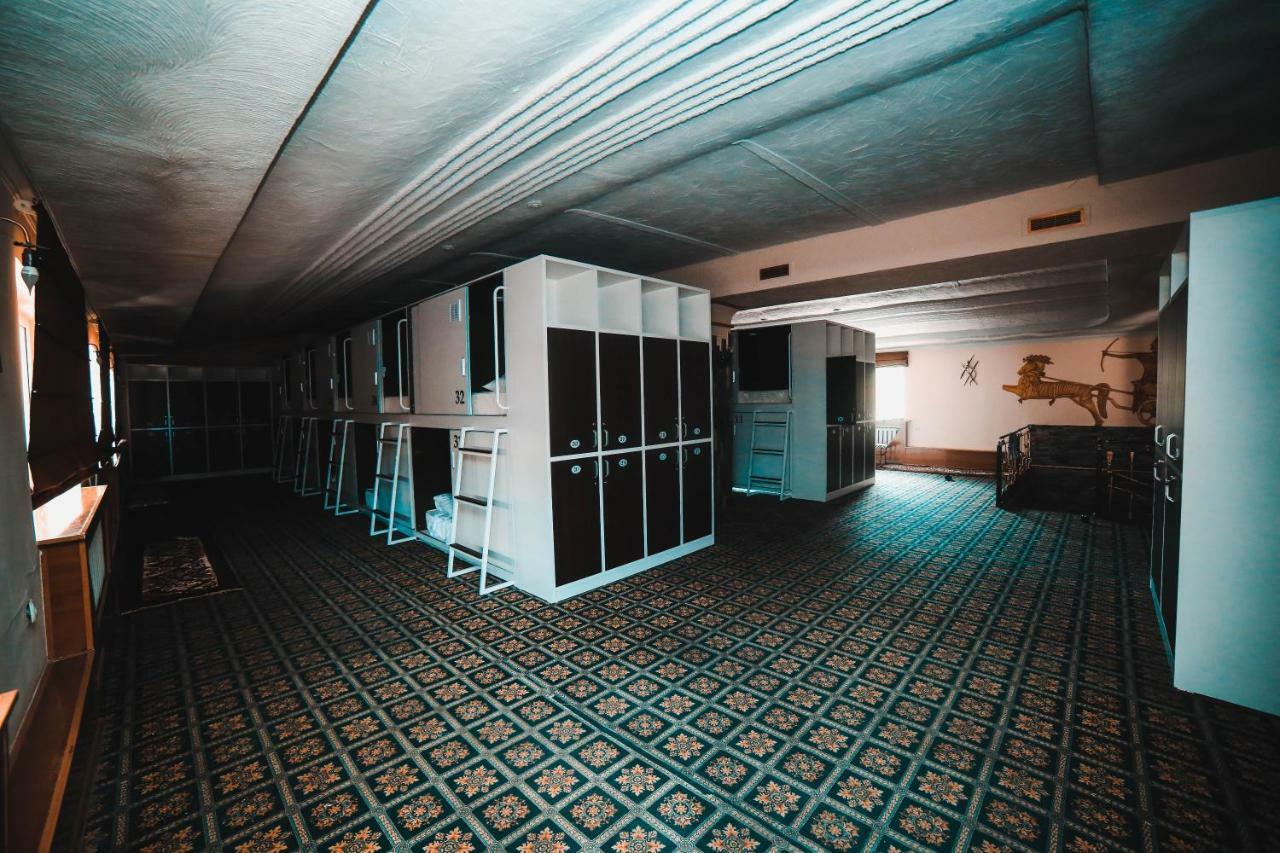 Capsule Hotel Technocave Бишкек Экстерьер фото