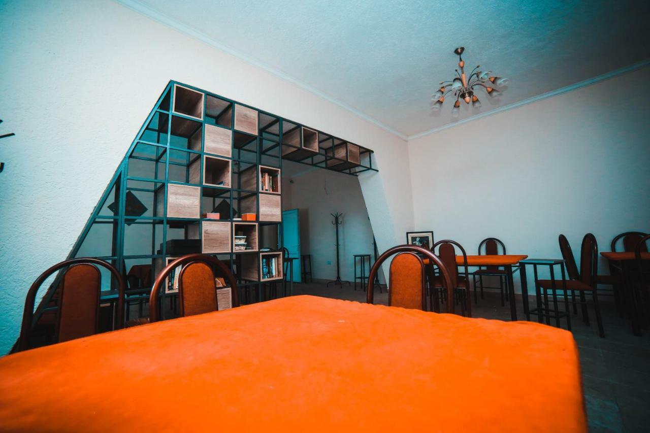 Capsule Hotel Technocave Бишкек Экстерьер фото