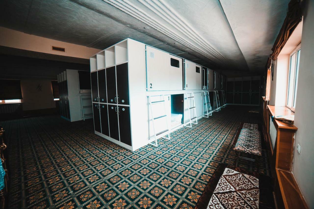 Capsule Hotel Technocave Бишкек Экстерьер фото